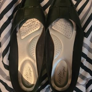 Dexflex pointed flats